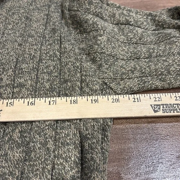 Bill Blass Ribbed Knit 1/4 Zip Green Beige Size M Men's Sweater - Picture 7 of 10